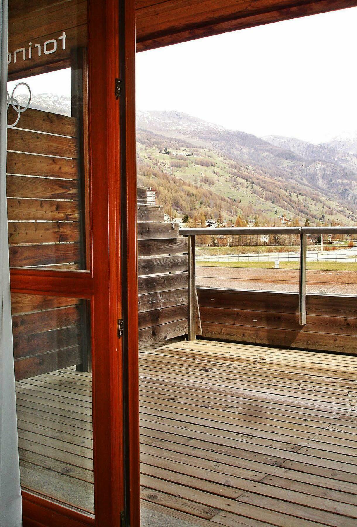Pragelato Ski Jumping Hotel Bagian luar foto